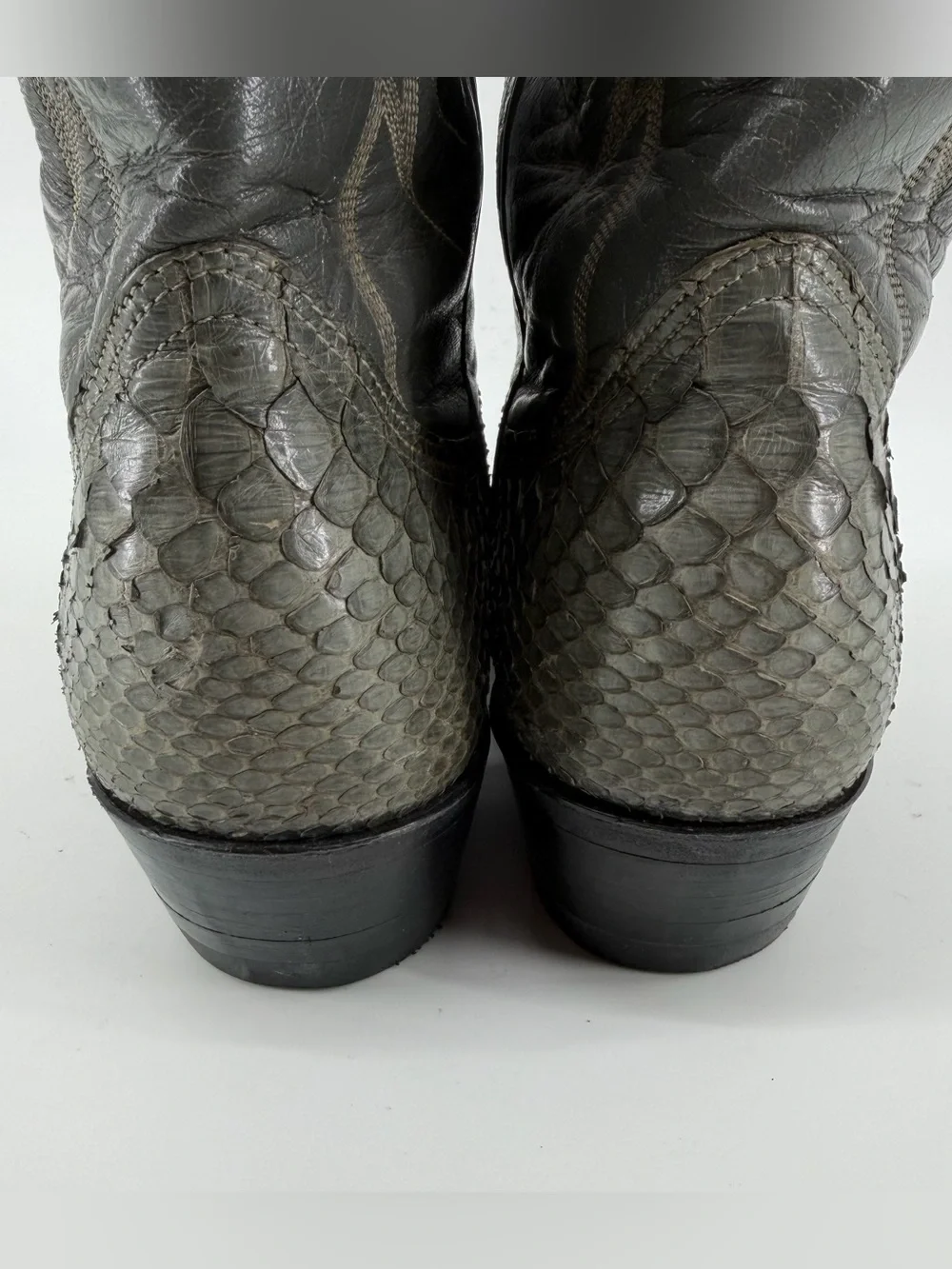 Vintage Nocona Men 10.5 D Grey Python Snakeskin Cowboy Boots USA Made Style 4130